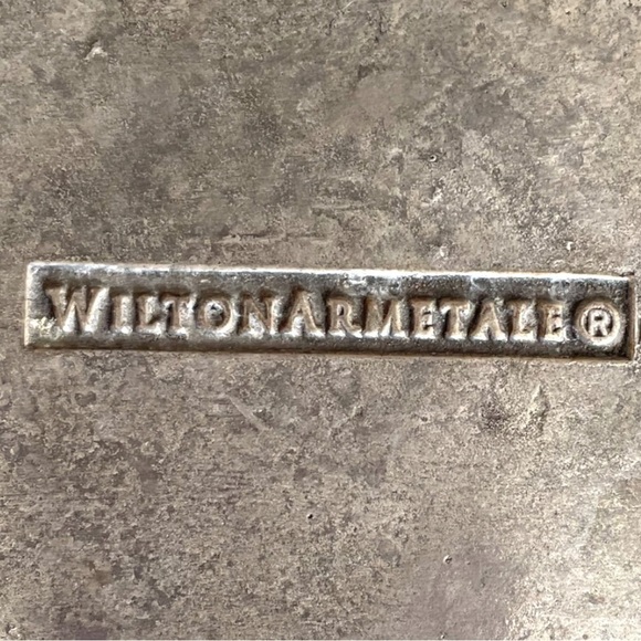 WILTON Armetale pewter tray, oven safe, food safe - Picture 6 of 6